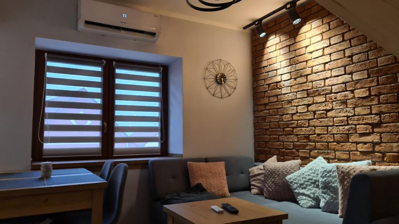 Apartament Komarno III يلينيا غورا المظهر الخارجي الصورة
