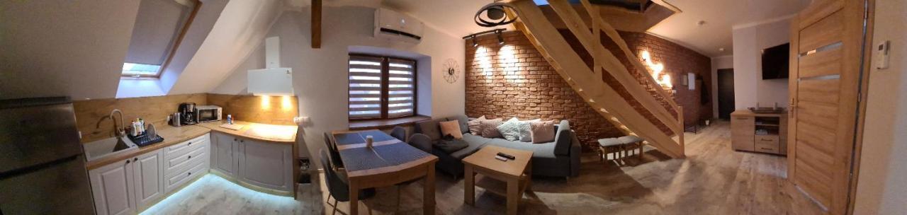 Apartament Komarno III يلينيا غورا المظهر الخارجي الصورة